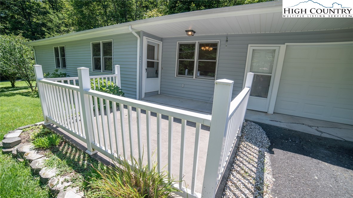 489 Astor Cook Road Blowing Rock, NC 28605 - Photo 5 of 24