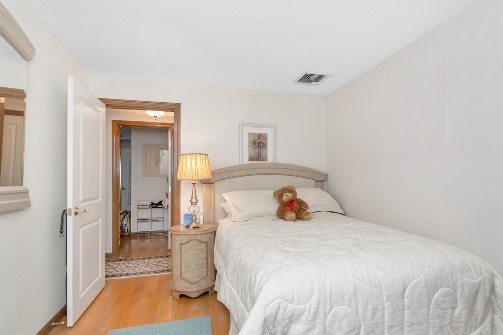 77 Standish Road Lynn, MA 01904 - Photo 17 of 33 Gallery Image 17