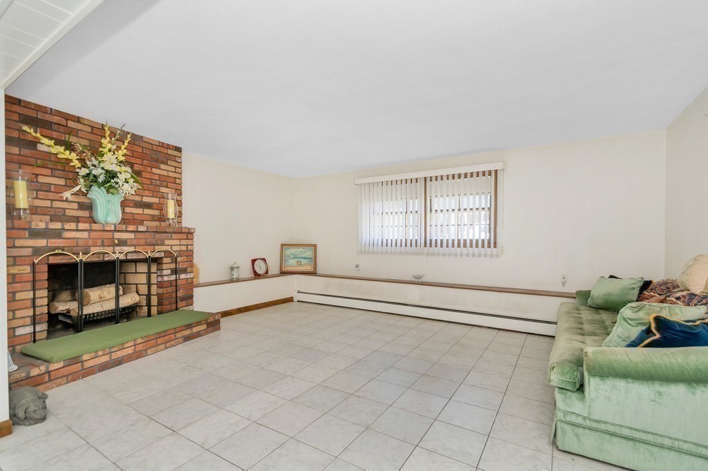 77 Standish Road Lynn, MA 01904 - Photo 21 of 33 Gallery Image 21