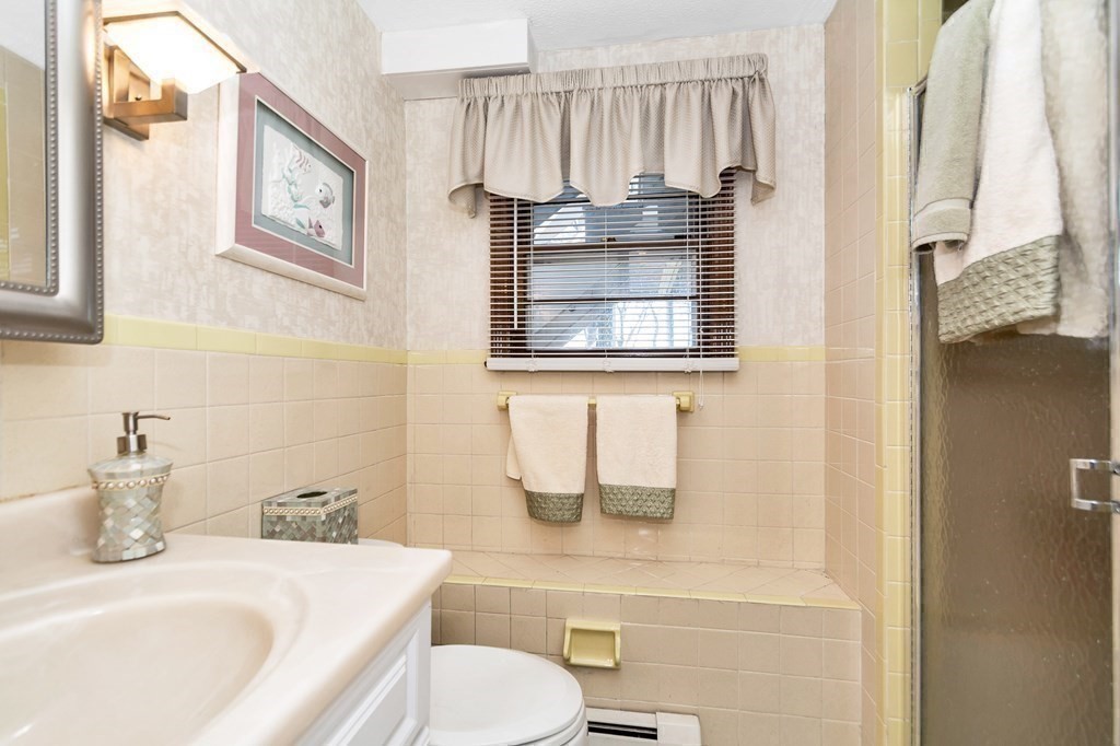 77 Standish Road Lynn, MA 01904 - Photo 23 of 33 Gallery Image 23