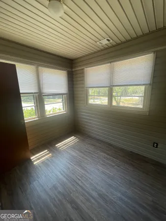 $1,800 | 331 East Main Street, Statesboro, GA 30458