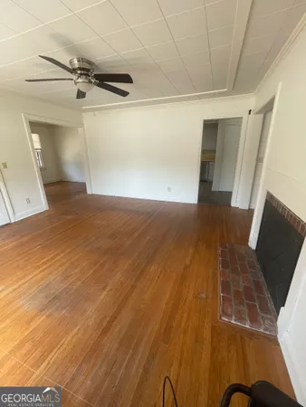 $1,800 | 331 East Main Street, Statesboro, GA 30458