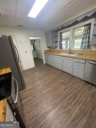 $1,800 | 331 East Main Street, Statesboro, GA 30458