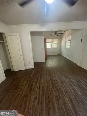 $1,800 | 331 East Main Street, Statesboro, GA 30458