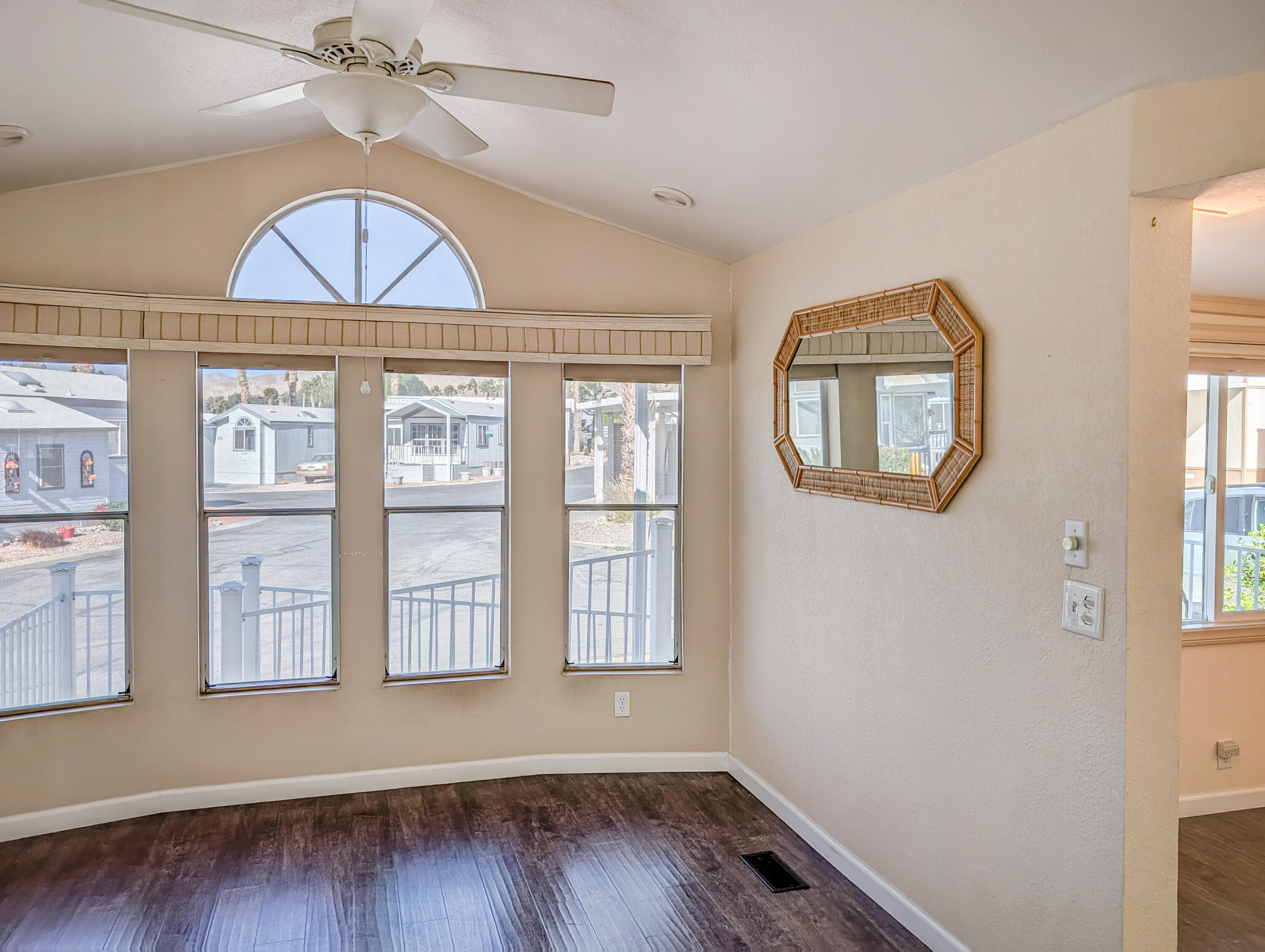 70200 Dillon Road, Unit 376 Desert Hot Springs, CA 92241 - Photo 15 of 42 376-20