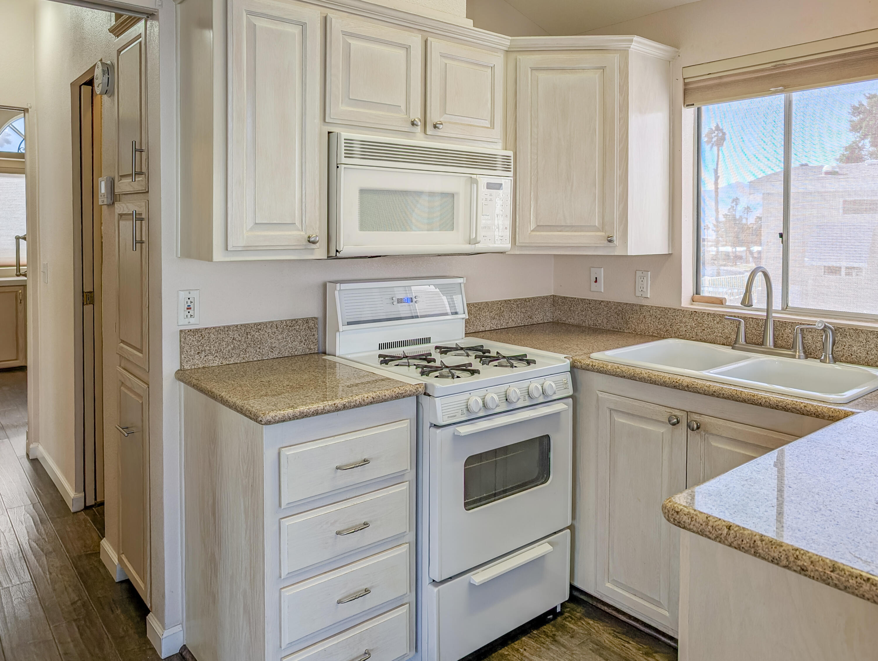 70200 Dillon Road, Unit 376 Desert Hot Springs, CA 92241 - Photo 19 of 42 376-24