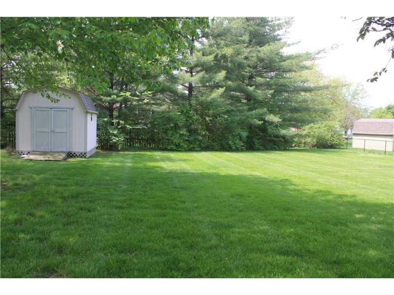 606 Covered Bridge Road Greenwood, IN 46142 - Photo 2 of 15 Gallery Image 2