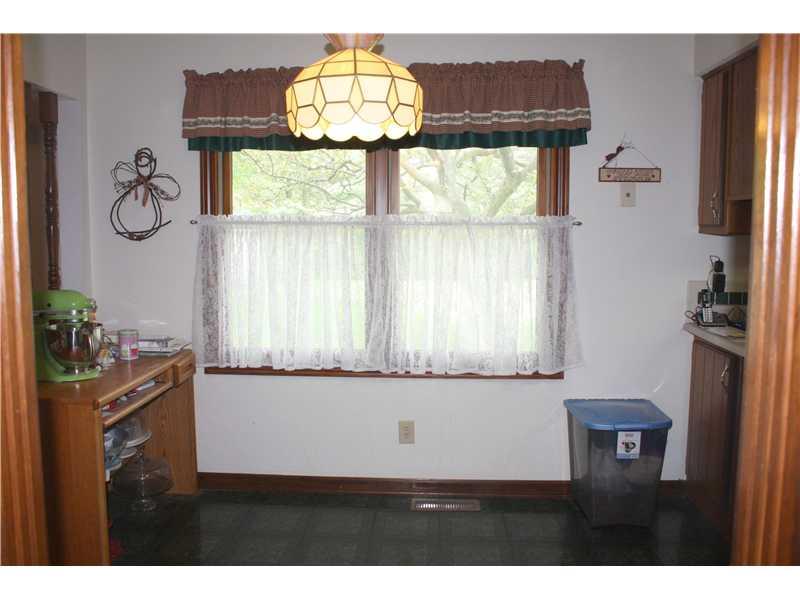 606 Covered Bridge Road Greenwood, IN 46142 - Photo 5 of 15 Gallery Image 5