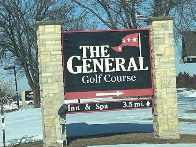 $205,000 | 10 Farmstead Drive, Galena, IL 61036