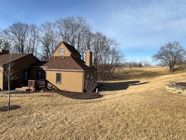 $205,000 | 10 Farmstead Drive, Galena, IL 61036