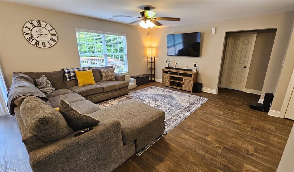 952 Trinity Church Road Tobaccoville, NC 27050 - Photo 4 of 41