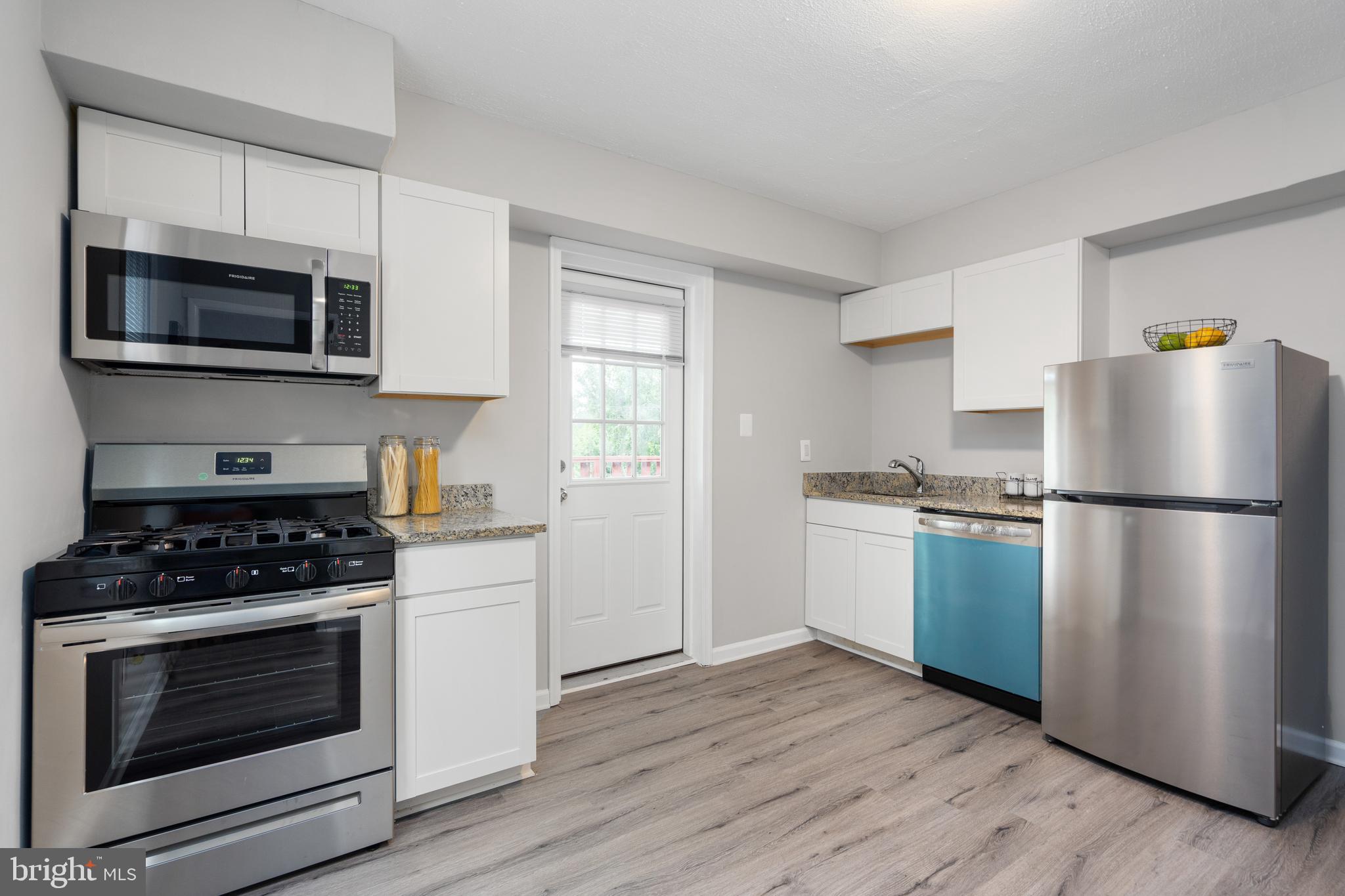 8113 Analee Avenue Rosedale, MD 21237 - Photo 10 of 34 Cooking Made Easy!