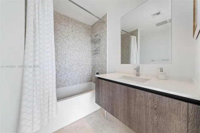 $1,661,000 | 88 Southwest 7th Street, Unit 2602, Miami, FL 33130