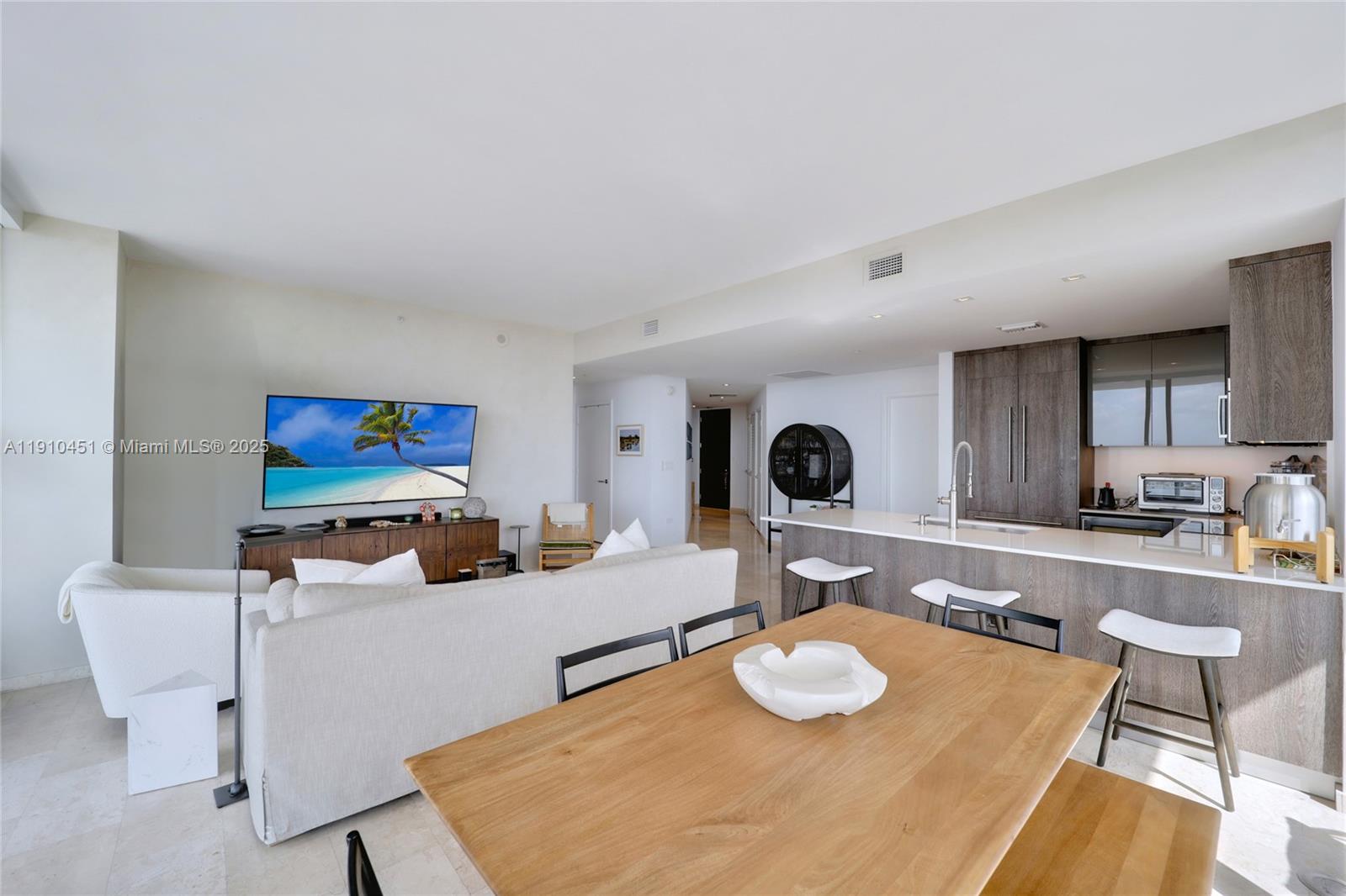 88 Southwest 7th Street, Unit 2602 Miami, FL 33130 - Photo 2 of 28