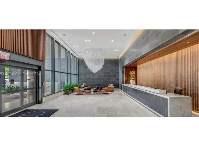 $1,661,000 | 88 Southwest 7th Street, Unit 2602, Miami, FL 33130