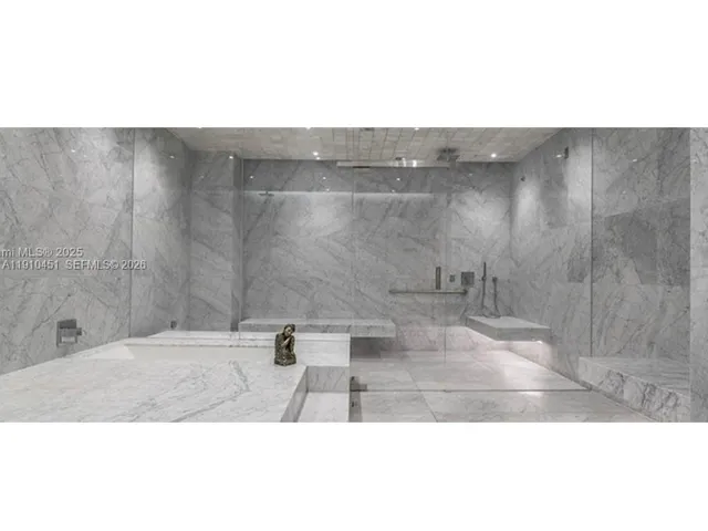 $1,661,000 | 88 Southwest 7th Street, Unit 2602, Miami, FL 33130