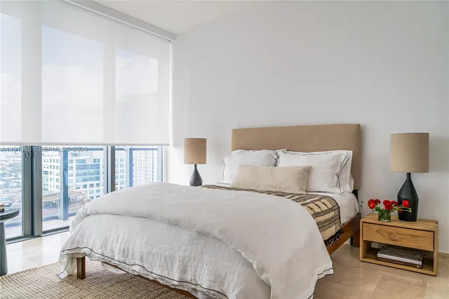 $1,661,000 | 88 Southwest 7th Street, Unit 2602, Miami, FL 33130