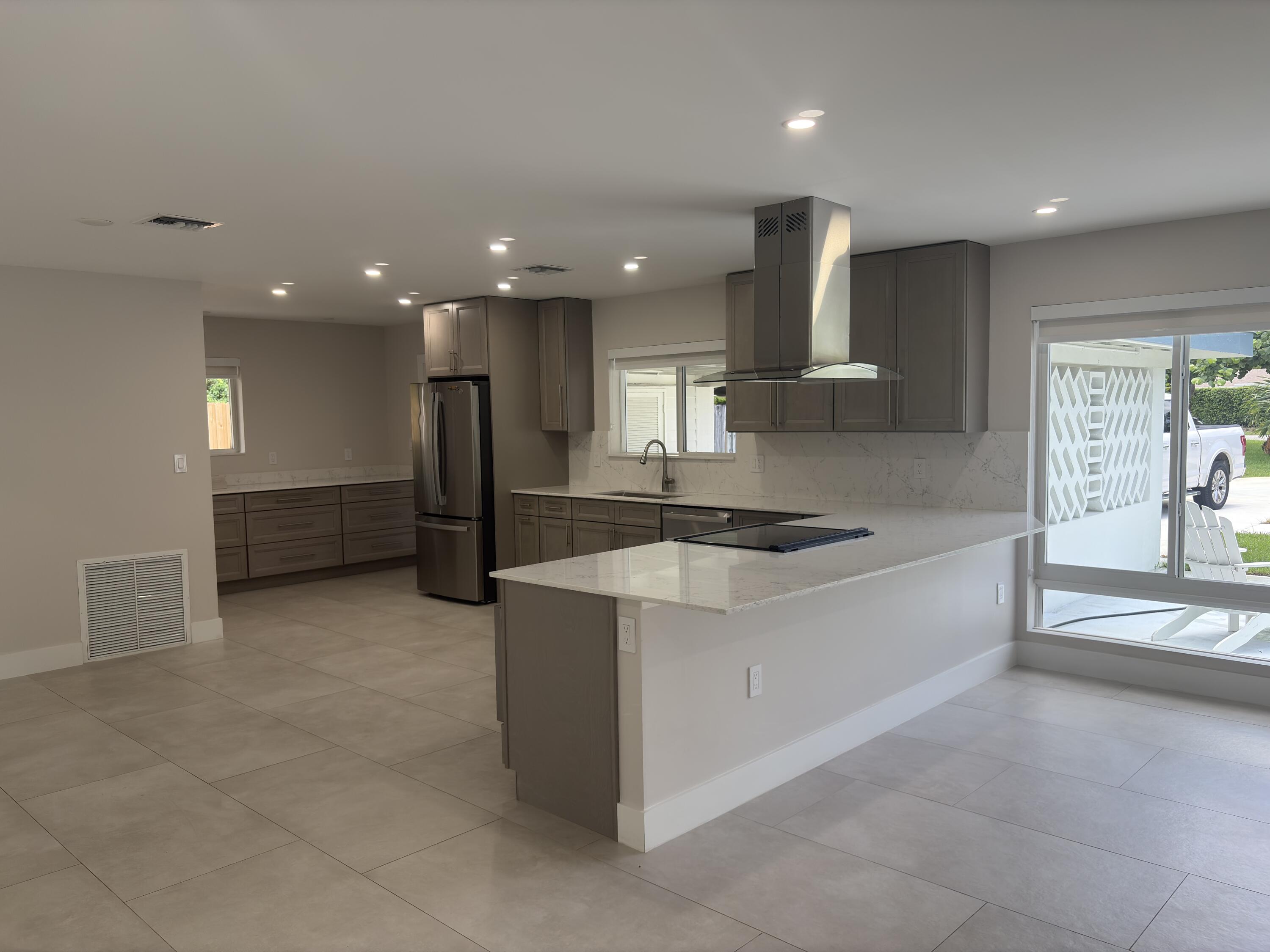 1400 Northwest 4th Street Boca Raton, FL 33486 - Photo 5 of 22 IMG_3428