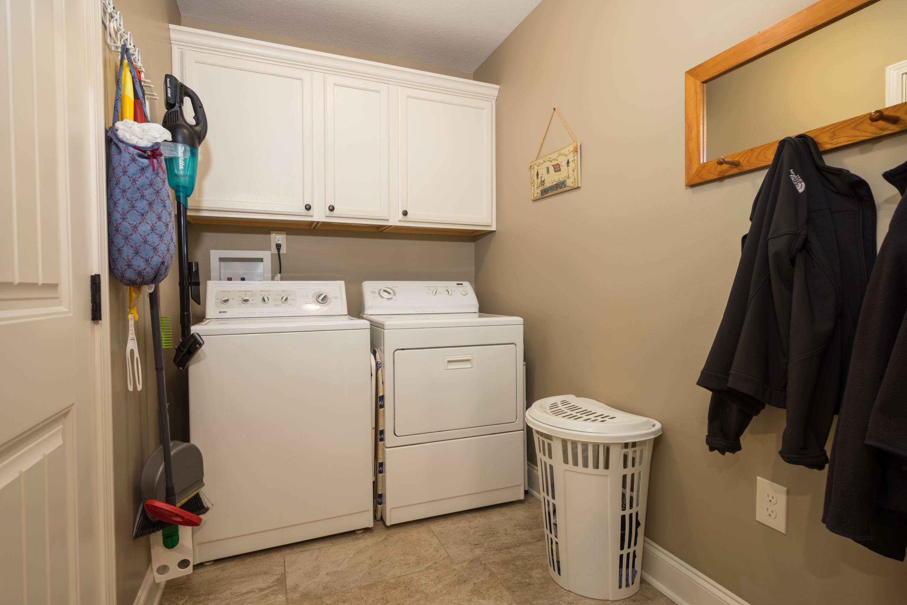 321 Timberline Circle Soddy Daisy, TN 37379 - Photo 15 of 29 Laundry Room