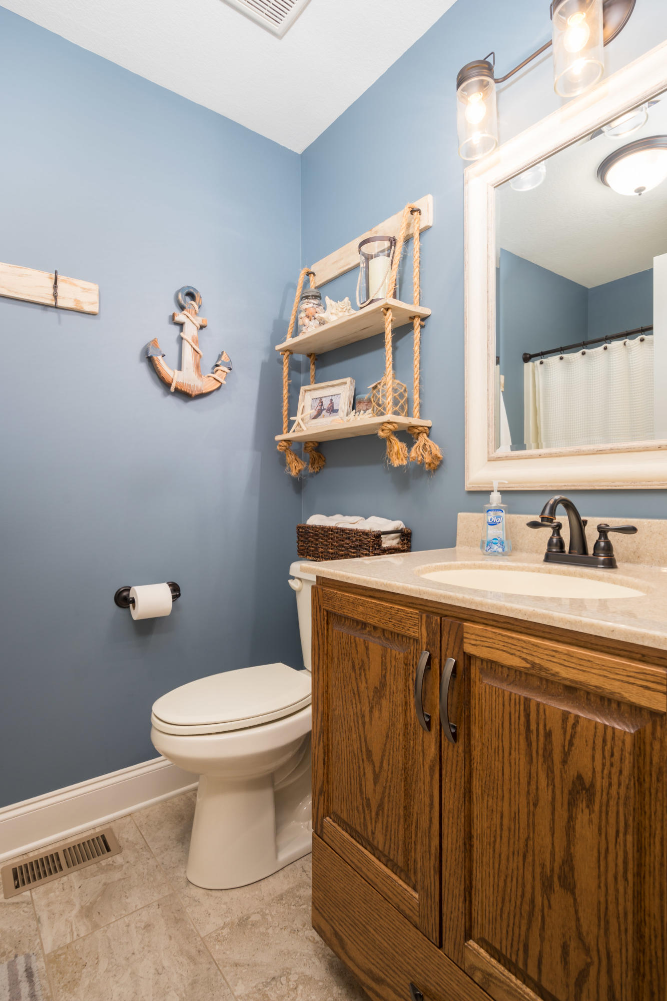 321 Timberline Circle Soddy Daisy, TN 37379 - Photo 22 of 29 Full Bathroom