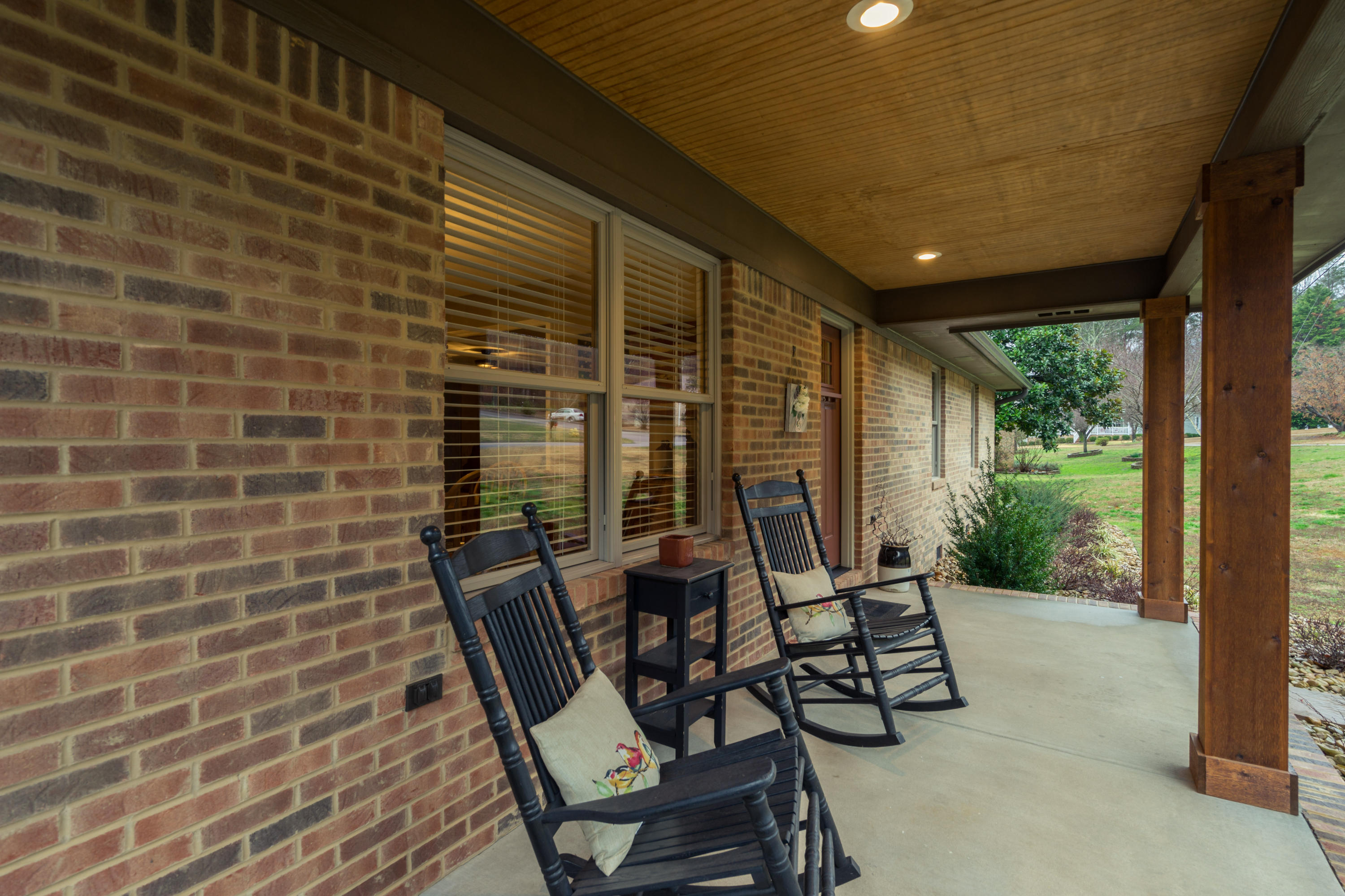 321 Timberline Circle Soddy Daisy, TN 37379 - Photo 6 of 29 Front Porch