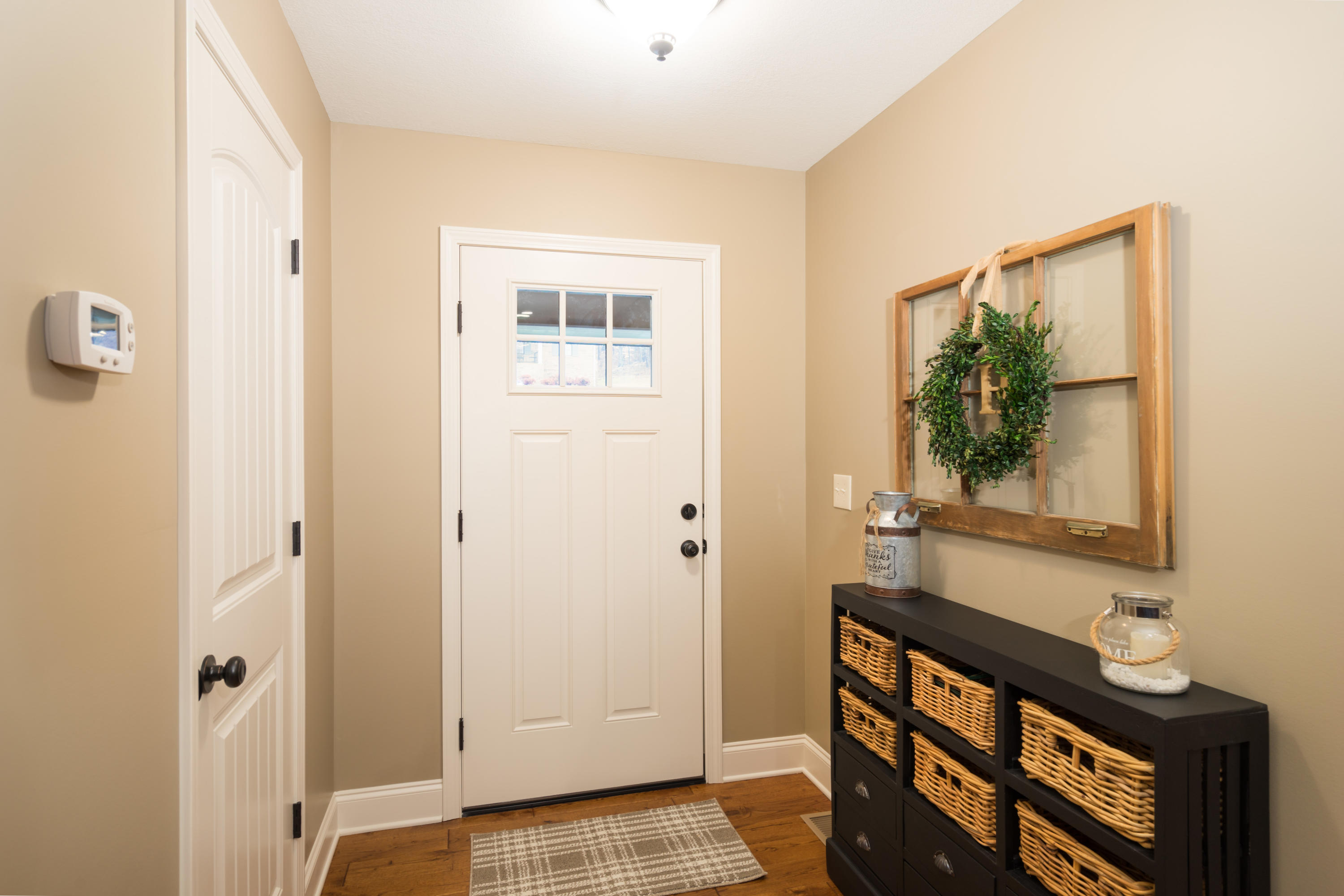 321 Timberline Circle Soddy Daisy, TN 37379 - Photo 8 of 29 Entryway