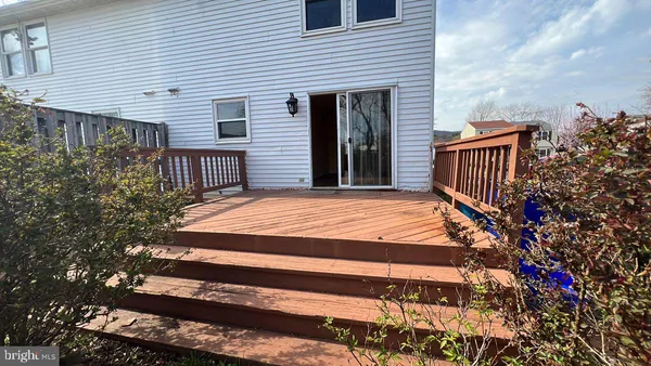 $2,100 | 154 Stonegate Drive, Frederick, MD 21702