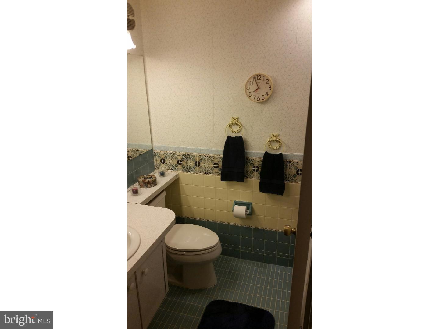 3416 Brookview Road Philadelphia, PA 19154 - Photo 13 of 22 Bathroom