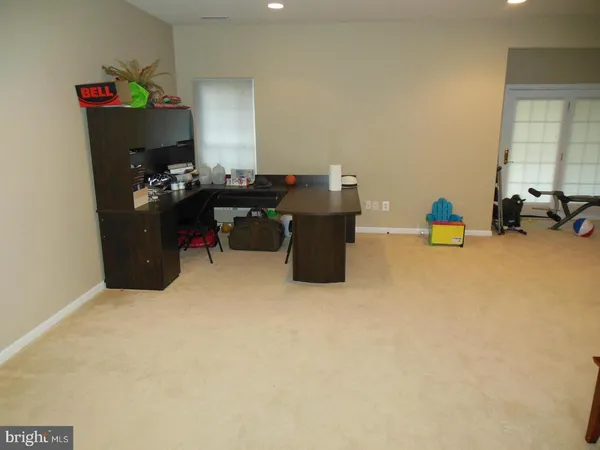 $3,350 | 25838 Norrington Square, Chantilly, VA 20152
