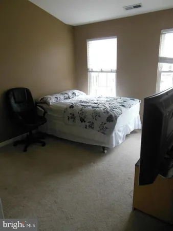 $3,350 | 25838 Norrington Square, Chantilly, VA 20152