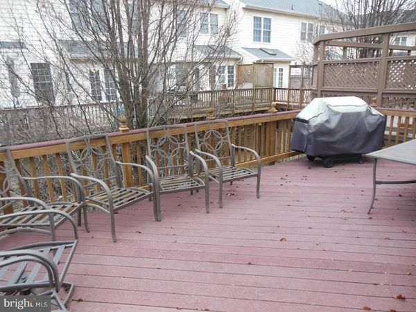 $3,350 | 25838 Norrington Square, Chantilly, VA 20152