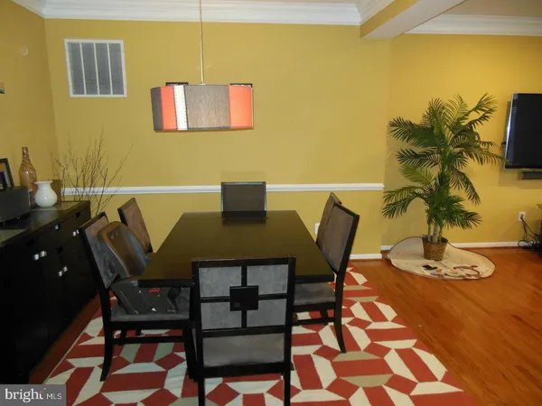 $3,350 | 25838 Norrington Square, Chantilly, VA 20152