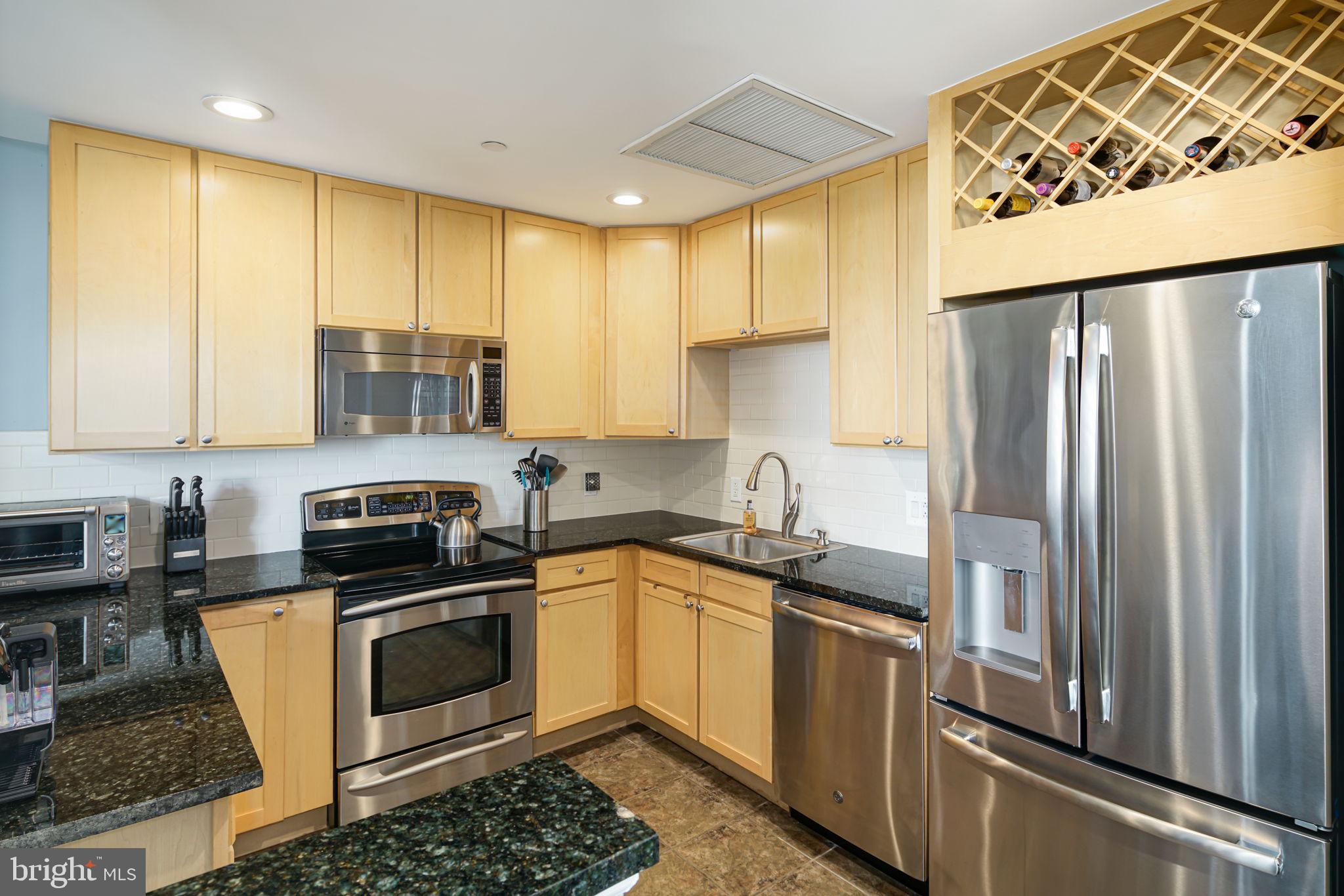 111 South 15th Street, Unit P306 Philadelphia, PA 19102 - Photo 3 of 35
