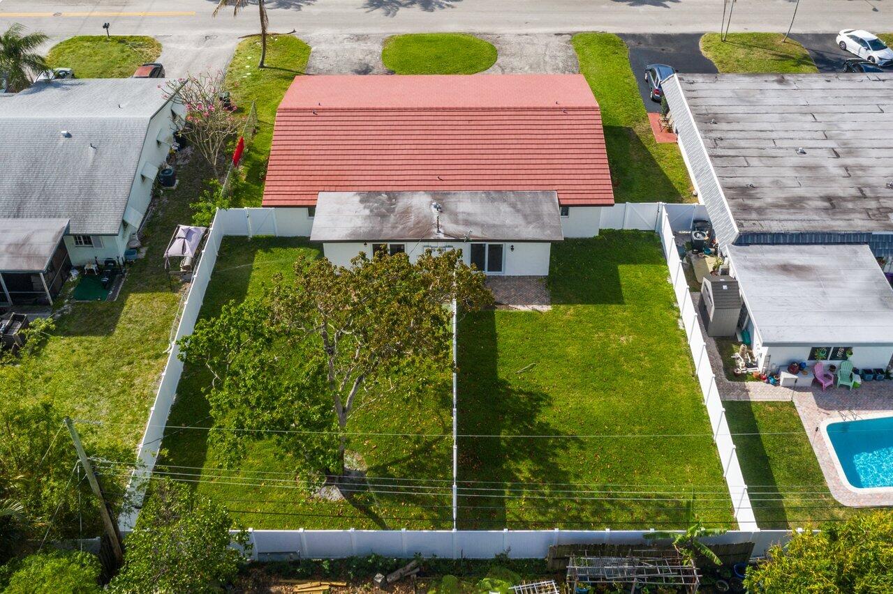 209 Southwest 6th Street, Unit 209 Boca Raton, FL 33432 - Photo 26 of 37 a bird view of house