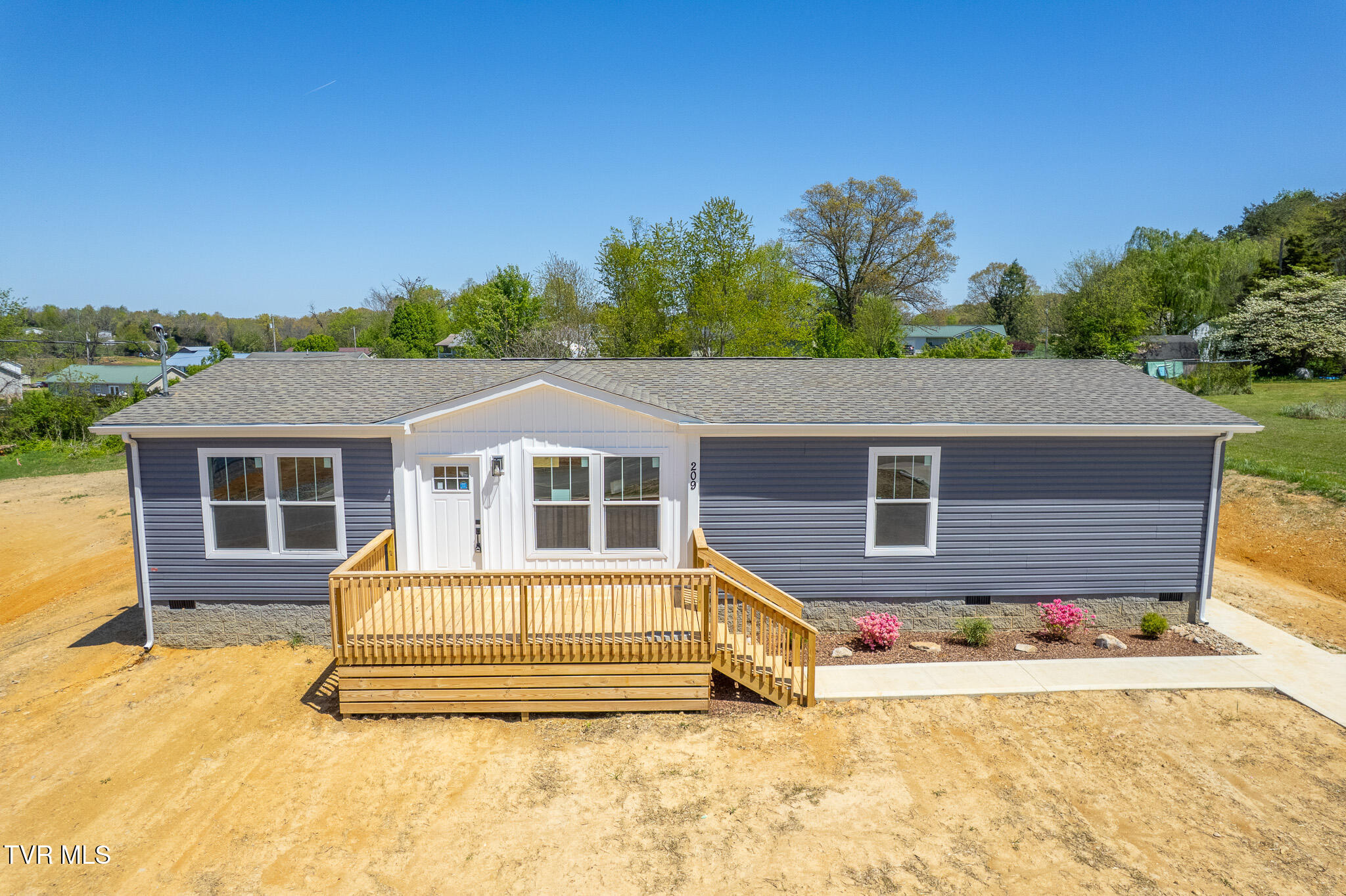 227 Songbird Way Road White Pine, TN 37890 - Photo 1 of 16 White Pine 3
