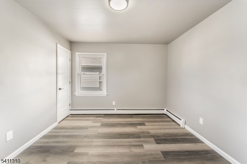 701 McCandless Place Linden, NJ 07036 - Photo 12 of 29