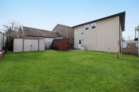 $549,000 | 701 McCandless Place, Linden, NJ 07036