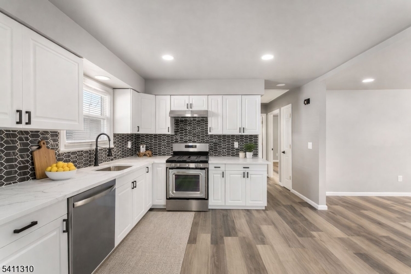 701 McCandless Place Linden, NJ 07036 - Photo 6 of 29