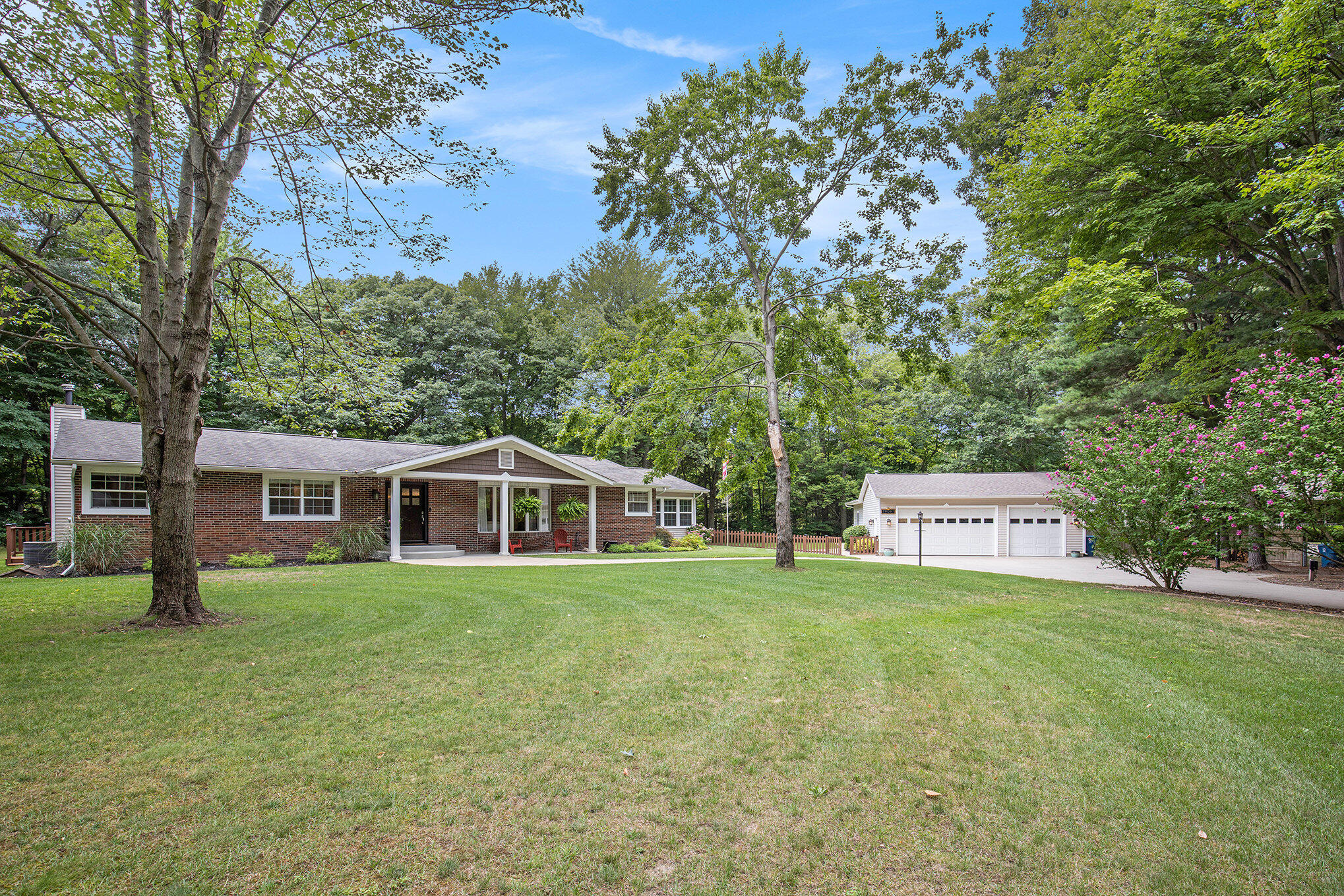 19091 West Spring Lake Road Spring Lake, MI 49456 - Photo 2 of 63 002_file_355