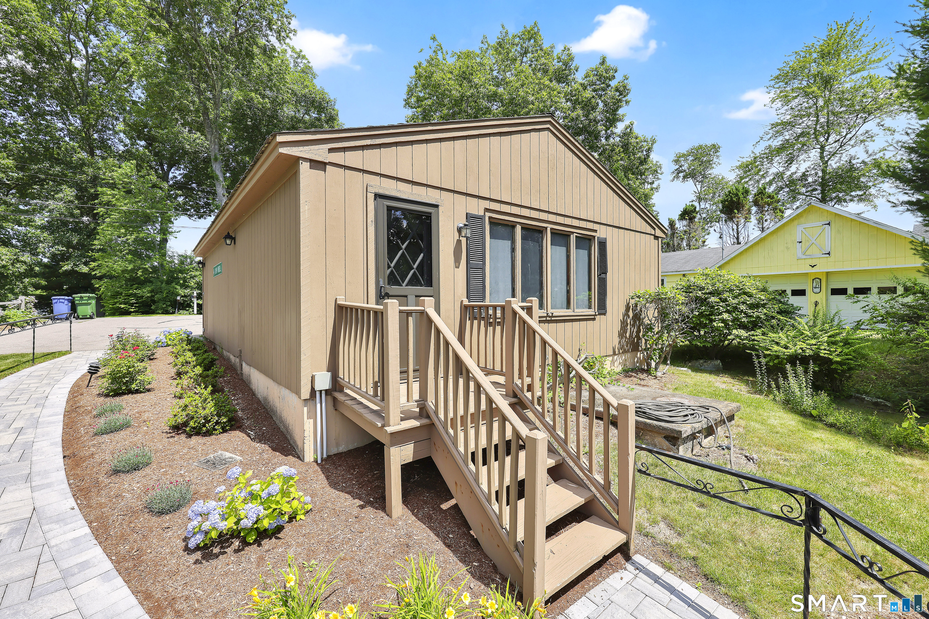 53 Meeks Point Road East Hampton, CT 06424 - Photo 21 of 34