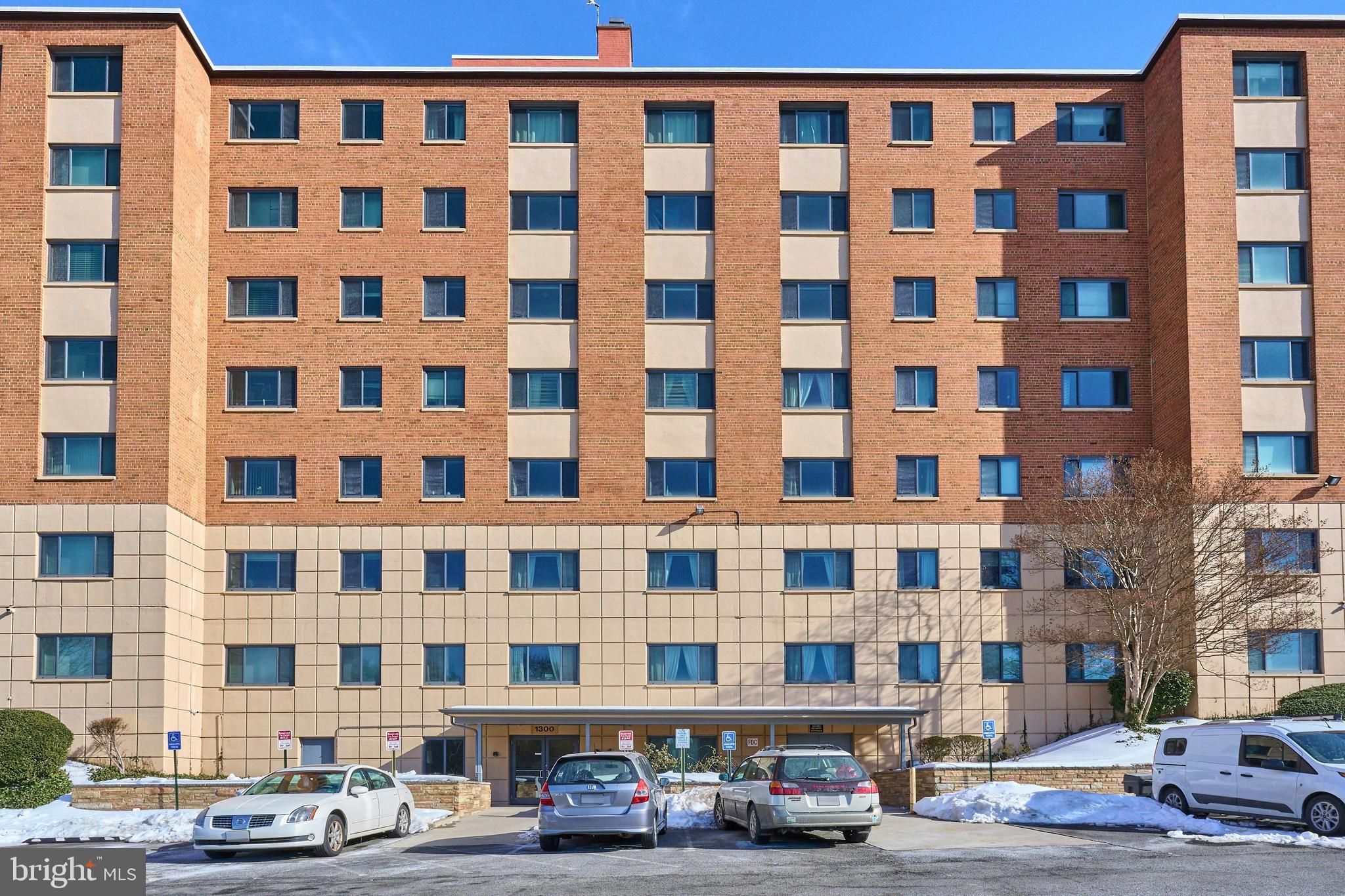 1300 South Arlington Ridge Road, Unit 504 Arlington, VA 22202 - Photo 16 of 18