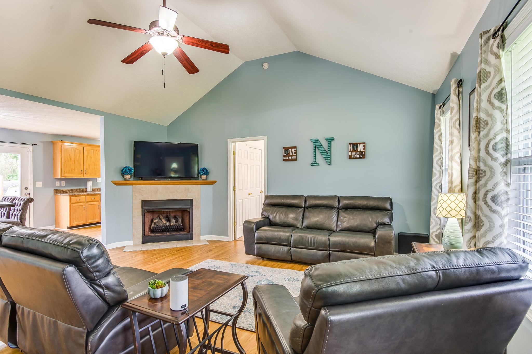 1065 Lillard Williams Road Chapmansboro, TN 37035 - Photo 4 of 29 Gallery Image 4