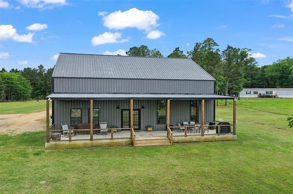 $750,000 | 10220 Thornapple Road, Oil City, LA 71061