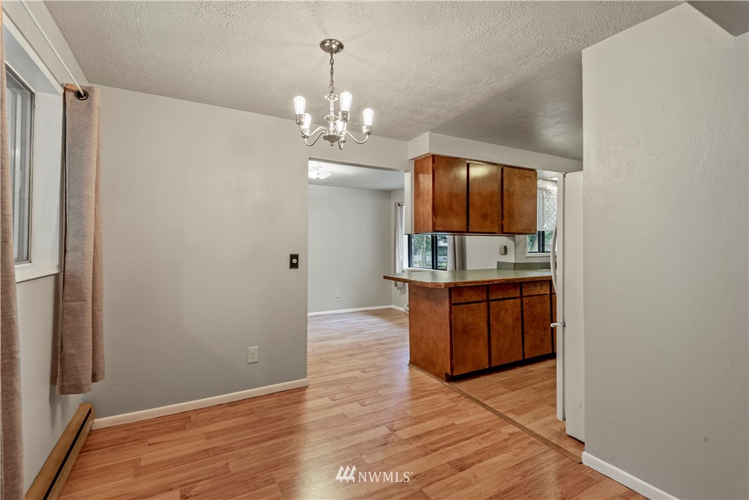 211 Clark Creek Road Longview, WA 98632 - Photo 4 of 20 Gallery Image 4