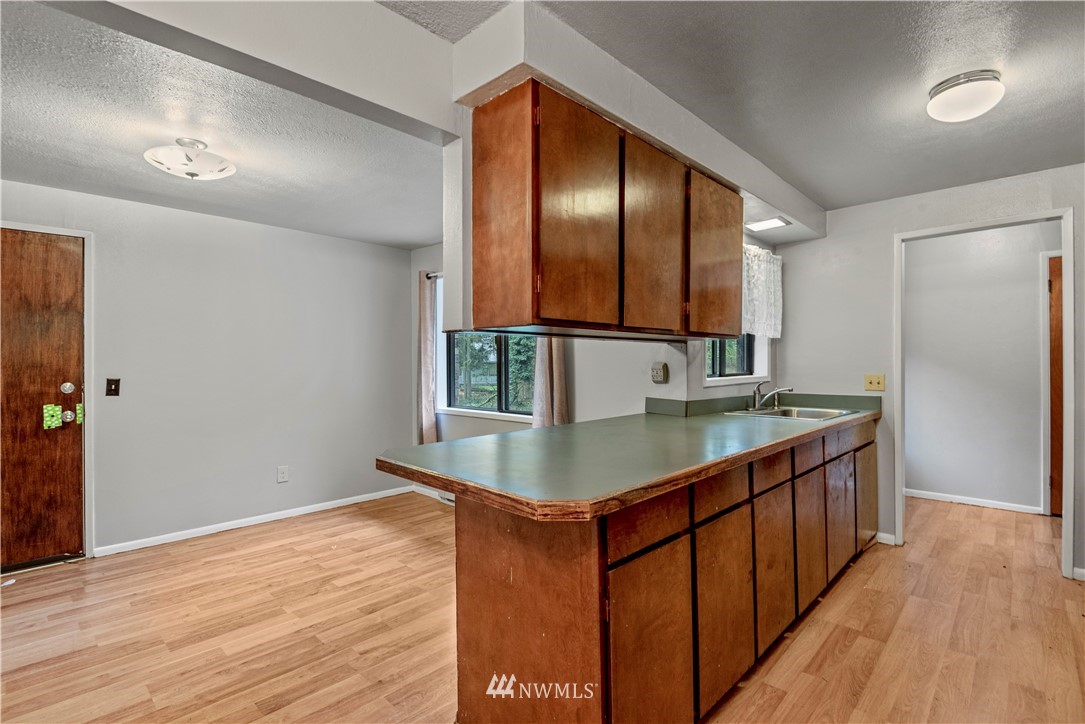 211 Clark Creek Road Longview, WA 98632 - Photo 5 of 20 Gallery Image 5