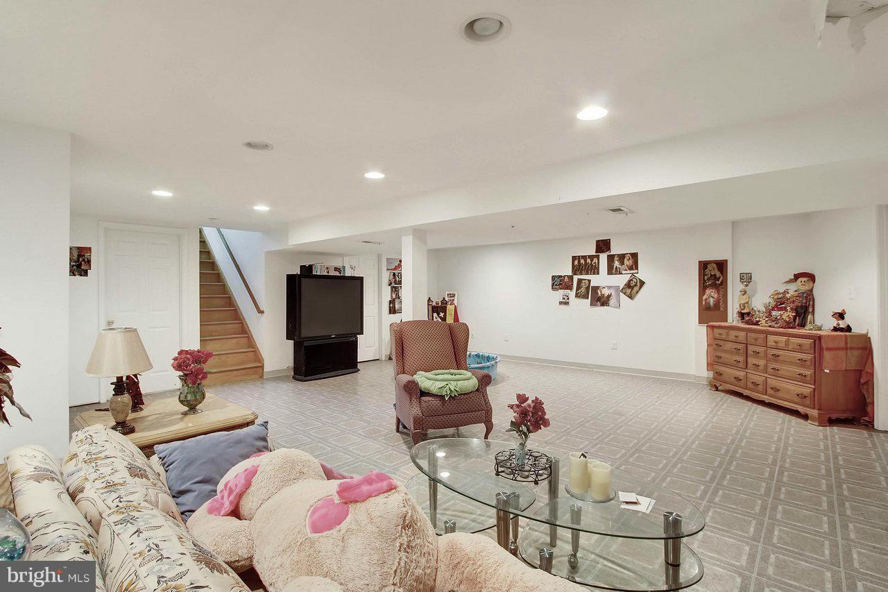 9504 Dawnvale Road Baltimore, MD 21236 - Photo 18 of 28 Basement