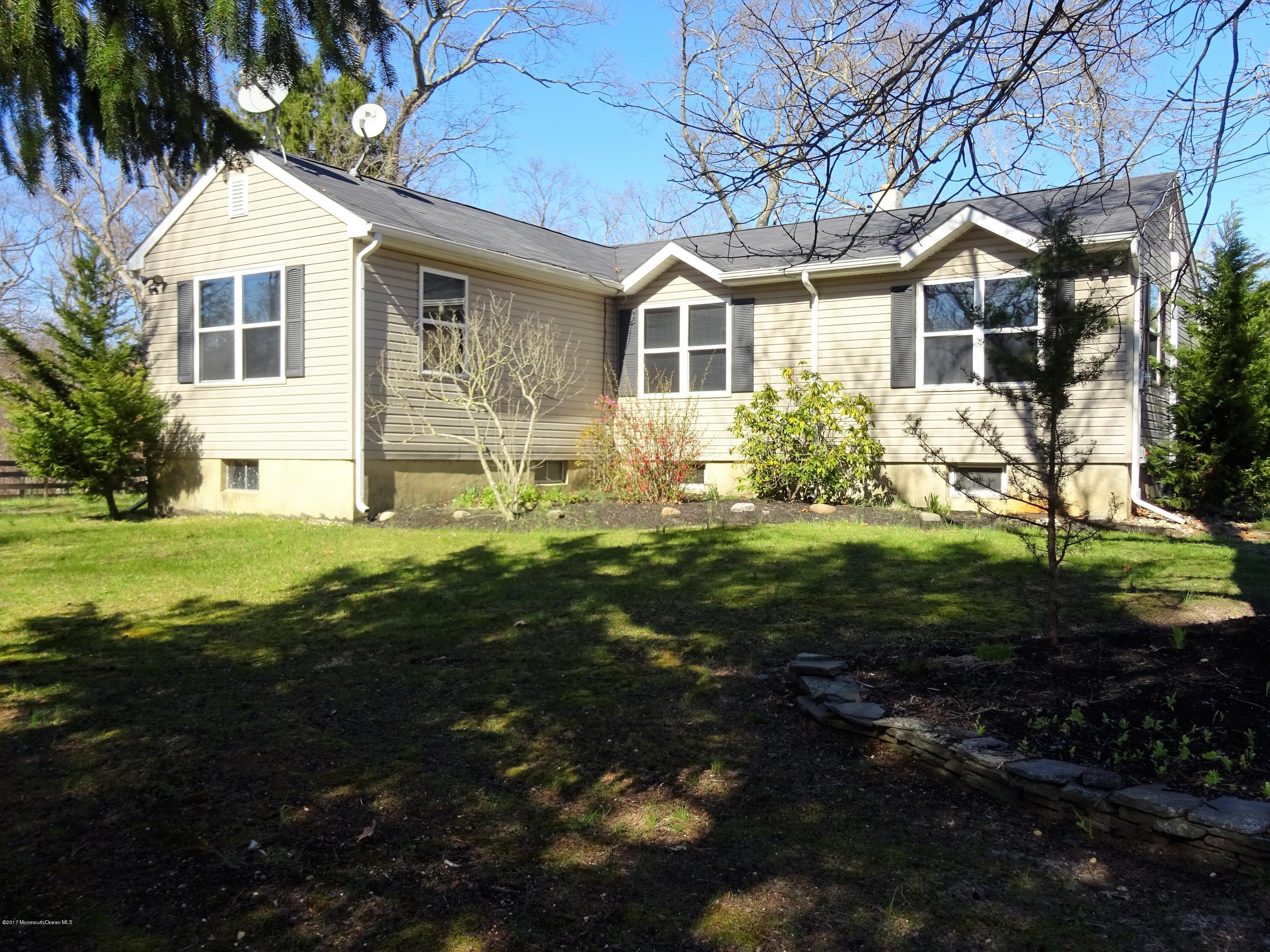 182 Lanes Pond Road Howell, NJ 07731 - Photo 2 of 32 DSC01214