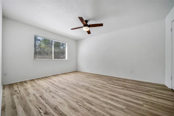 $2,000 | 26 Green Field Place, The Woodlands, TX 77380