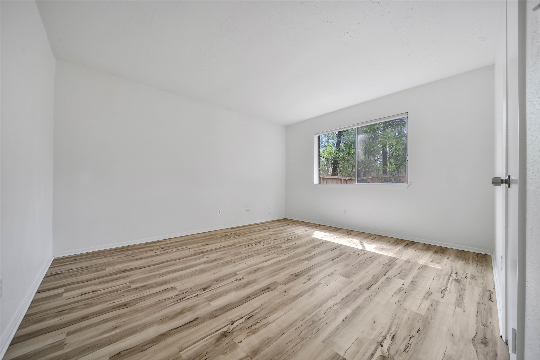 26 Green Field Place Spring, TX 77380 - Photo 15 of 18 Bedroom 3