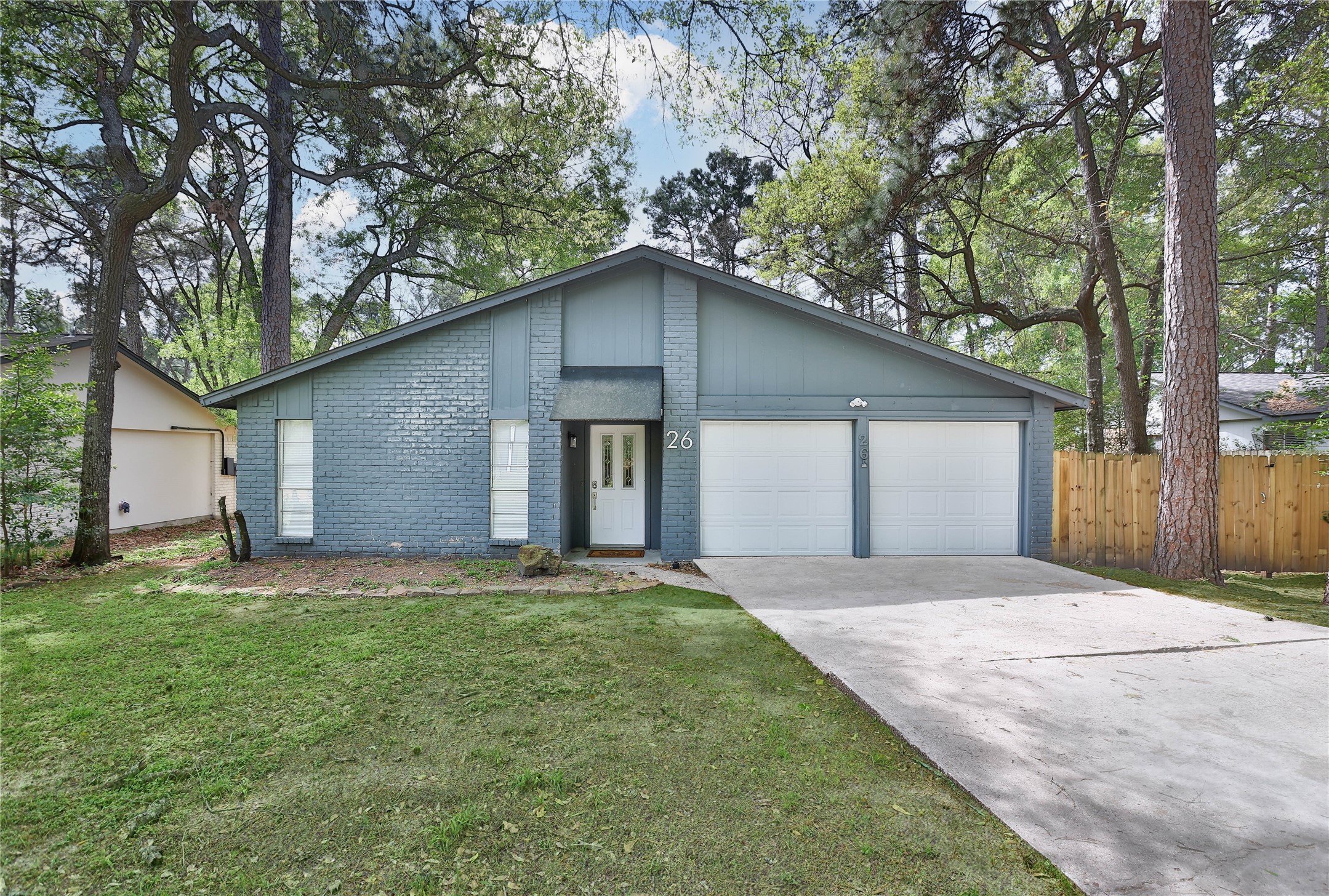 26 Green Field Place Spring, TX 77380 - Photo 2 of 18